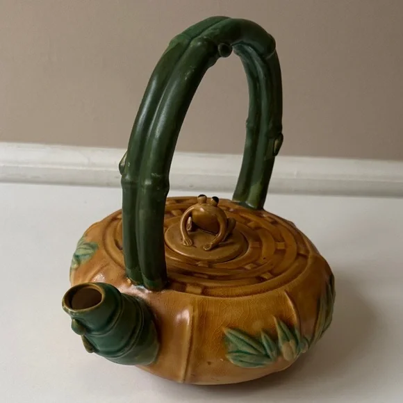 Ceramic Bamboo-Inspired Teapot w/Frog & Handle & 2 cans of The Republic of Tea - Picture 5 of 16